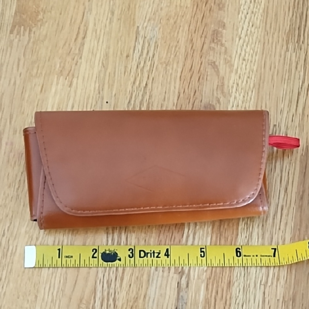 Fossil Glasses Case